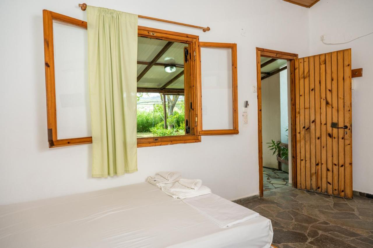 Camping Pefki Hotell Exteriör bild