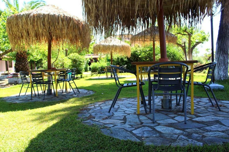 Camping Pefki Hotell Exteriör bild